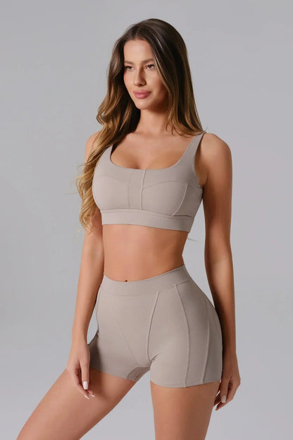 Claries tops